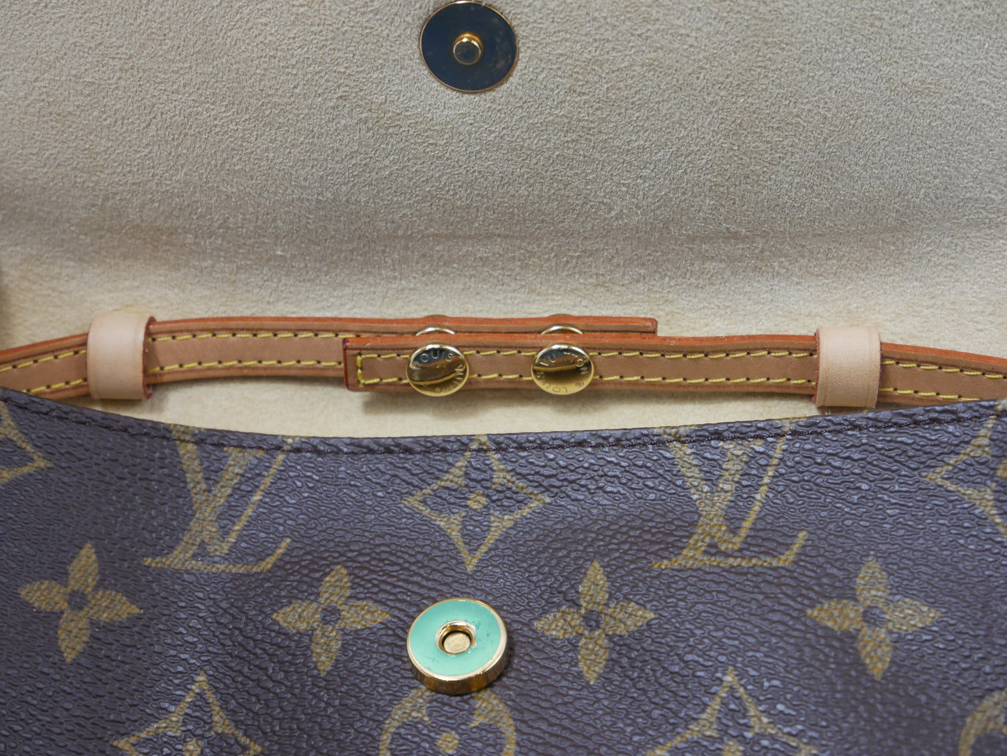 <tc>Louis Vuitton portefeuille monogramme vintage avec bandoulière</tc>