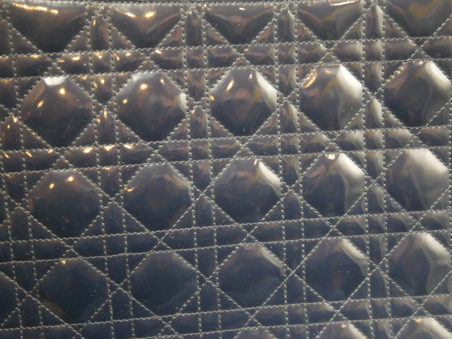 <tc>Christian Dior sac porté épaule matelassé en cannage vintage</tc>