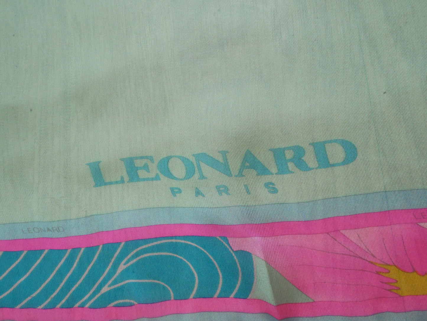 LEONARD Scarves vintage Lysis Paris pre-owned secondhand