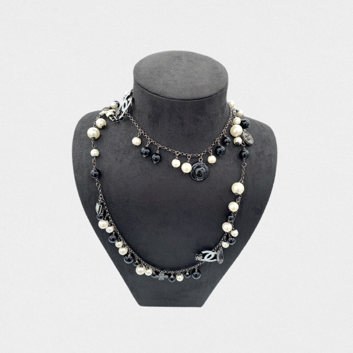 Lysis vintage Chanel CC & pearls long necklace - 2010s