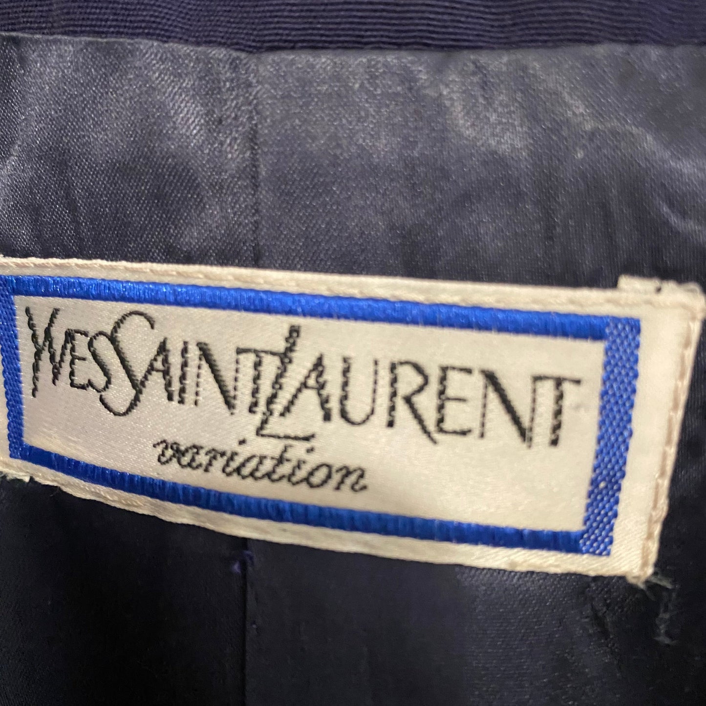 Lysis vintage Saint Laurent Tuxedo blazer in navy blue wool and satin - M - 1980s