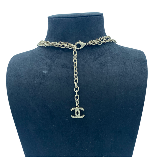 Chanel vintage long necklace second hand CC